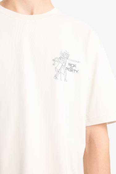 Boxy Fit Rick and Morty Licensed Crew Neck Printed Short Sleeve T-Shirt