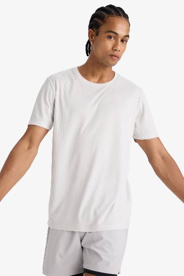 DeFactoFit Slim Fit Узкий Покрой с Круглым Воротом Быстросохнущая Дышащая Эластичная Ткань Печать Спортивная Футболка с Коротким Рукавом