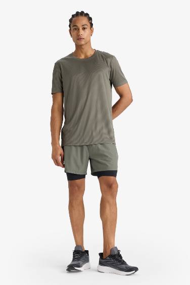 تيشيرت رياضي نص ردن مطبوع سليم فيت قماش سريع الجفاف من DeFactoFit