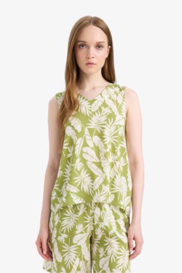 Regular Fit V Collar Patterned Sleeveless Blouse