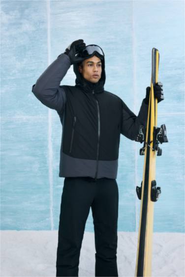 Water Repellent Regular Fit Puffer Jacket