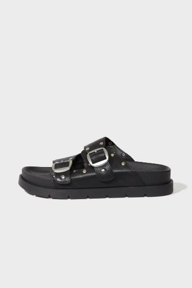 Woman Flat Sole Slipper