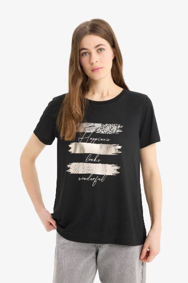 تيشيرت نص كم قصة مريحة مطبوع