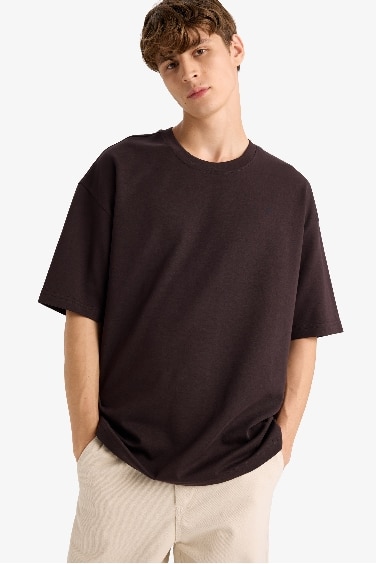 تيشيرت نص كم اوفر سايز برقبة مستديرة