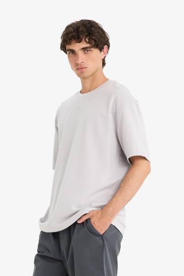 Oversize Fit Crew Neck Short Sleeve T-Shirt