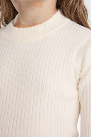 Girl Slim Fit Crew Neck Knit Pullover