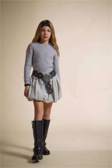 Girl Slim Fit Crew Neck Knit Pullover