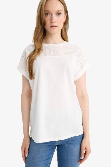 Woman Short Sleeve T-Shirt
