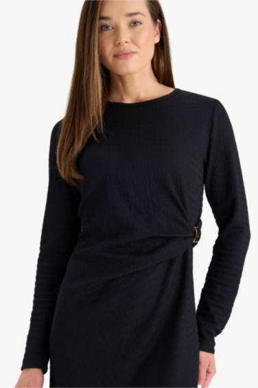 Robe à manches longues et col rond Coupe régulière