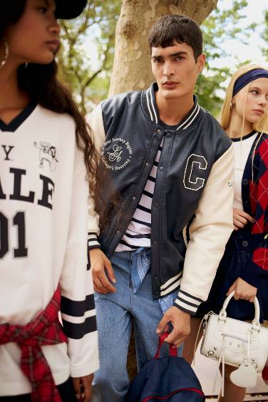 Su İtici Regular Fit Kolej Yaka Kapüşonlu İç Cepli Nakışlı Cepli Suni Deri Bomber Ceket Mont