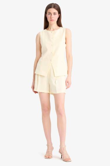 شورت كتان بخصر عالي