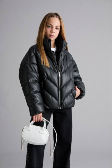 جاكيت بامب بناتي بياقة عالية