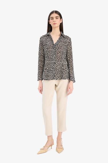 Chemise ajustée en mousseline imprimée à manches longues