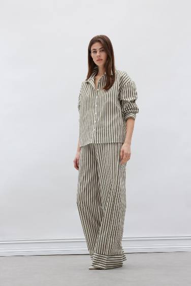 بنطرون قماش برجل واسع وايد ليج بجيب وخصر عالي