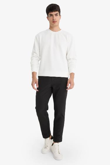 سويت شيرت قصة عادية برقبة مستديرة