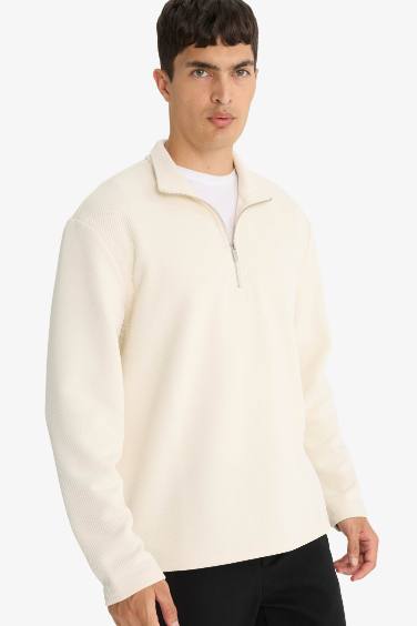 سويت شيرت تويل قصة عادية بياقة بسوسته