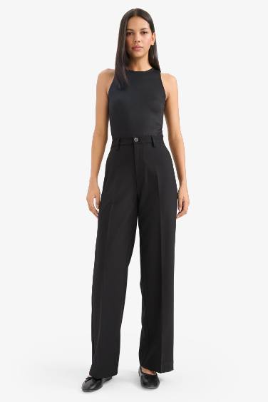 Slim Fit Halter Neck Basic Tank Top