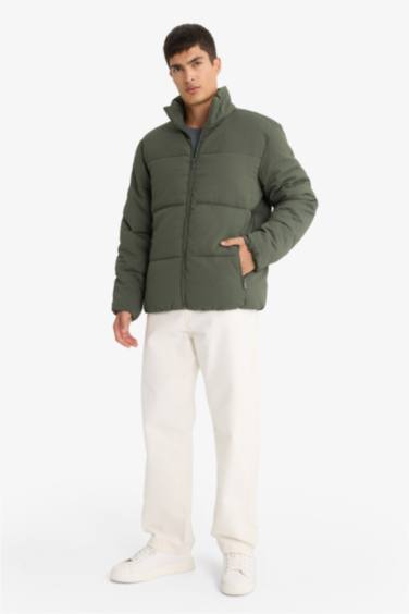 جاكيت دودون قصة عادية برقبة عالية