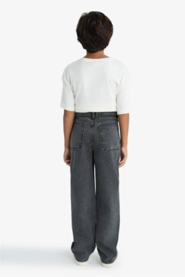 Boy Wide Leg Straight Leg Jeans
