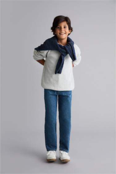 Boy Straight Fit Straight Leg Jeans