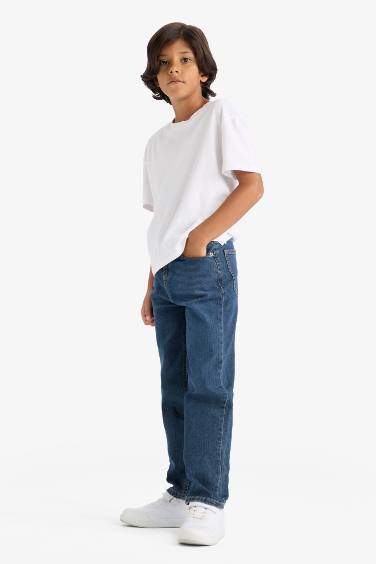 Boy Straight Fit Jeans