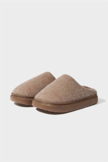 Man Flat Sole Home Slippers