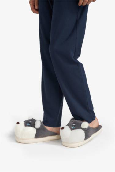 حذاء منزلي بكعب مسطح