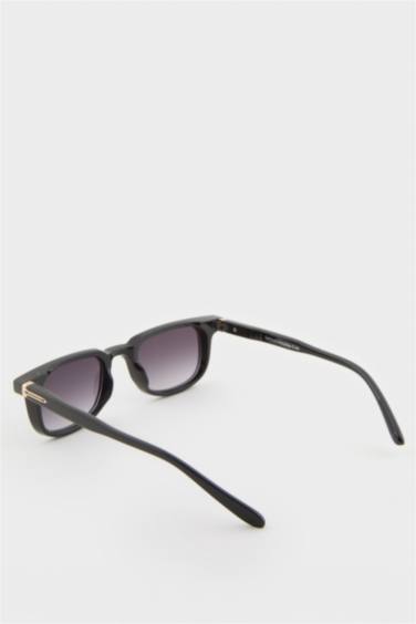 Kadın Siyah Plastik Çerçeve Siyah Cam Klasik UV Güneş Gözlüğü