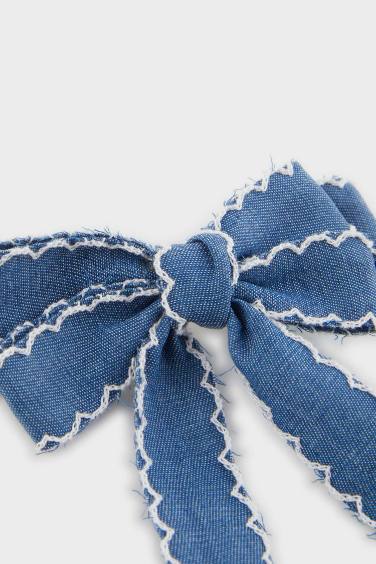 Woman Blue Ribbon Snap Hair Clips