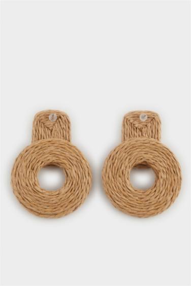 Woman Wicker Detailed Earrings