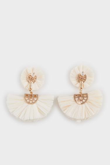 Woman Straw Detailed Earrings