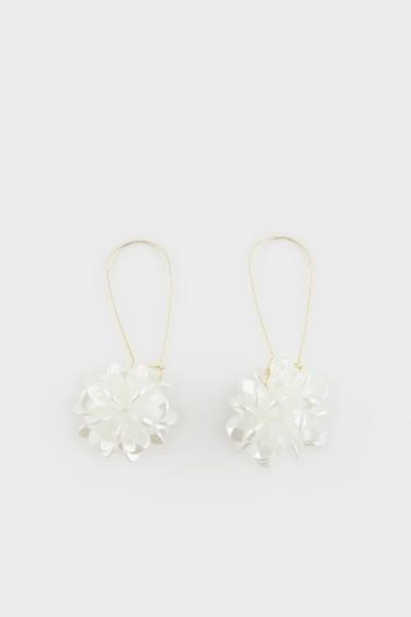 Woman White Floral Dangle Earring