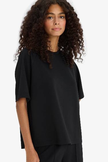 Woman Short Sleeve T-Shirt