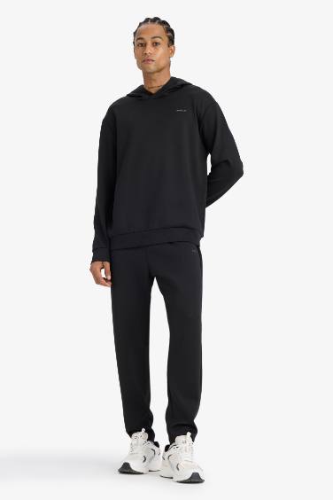 سويت شيرت رياضي قصة عادية بكابيشون من DeFactoFit