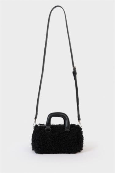 Kadın Pelüş Çapraz Çanta