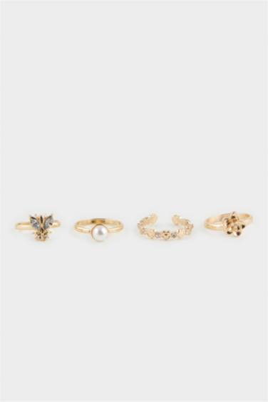 Woman 4 Piece Gold Ring