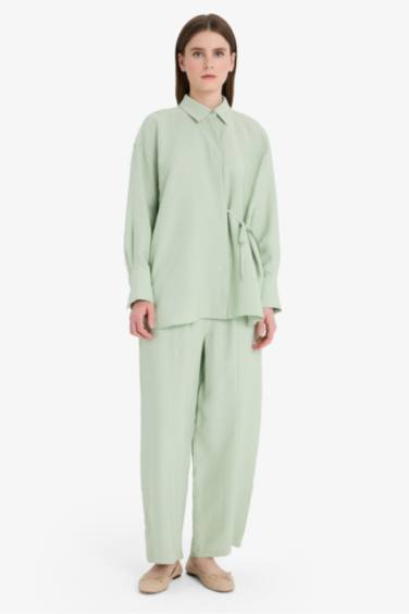 بنطرون منسوج قصة عادية