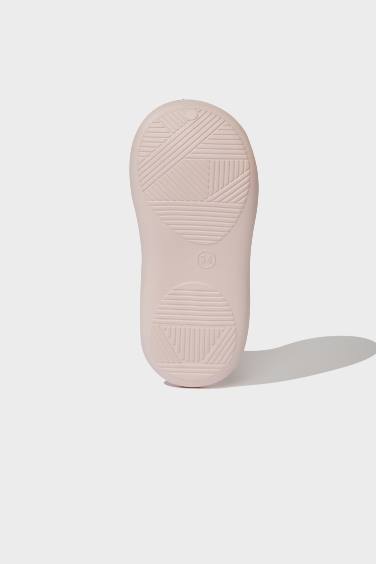 شبشب بناتي بكعب سميك