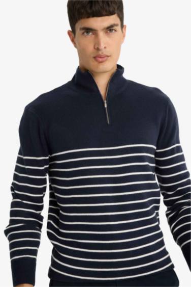 Standart Fit Yarım Fermuarlı Çizgili Triko Kazak