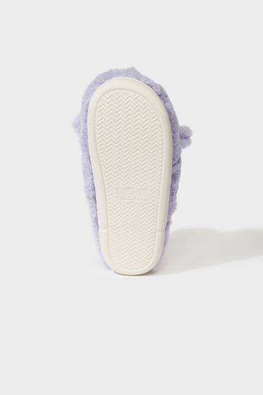 Woman Flat Leg Home Boots