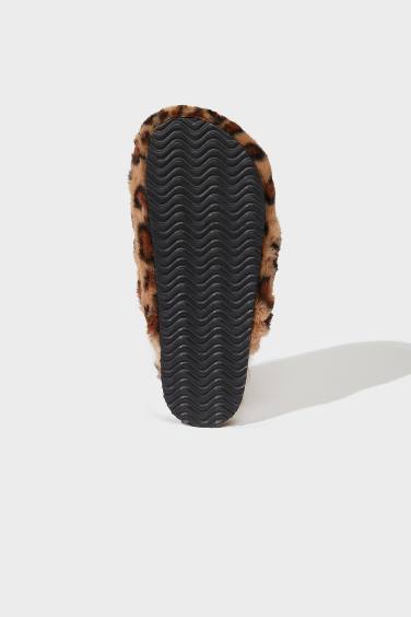 Woman Flat Sole Home Slippers