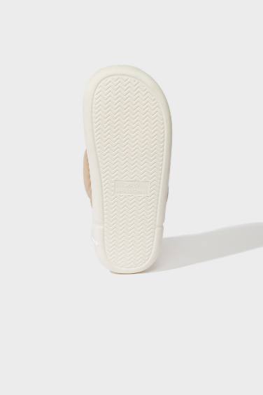 Woman Flat Sole Home Boots