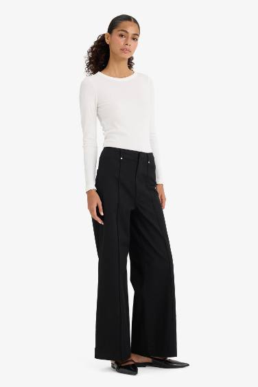 Wide Leg With Pockets Gabardine Trousers