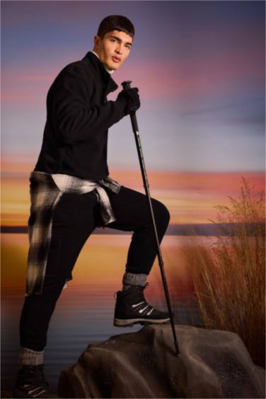 Regular Fit Drawstring Waist Fleece Cargo Sweatpants