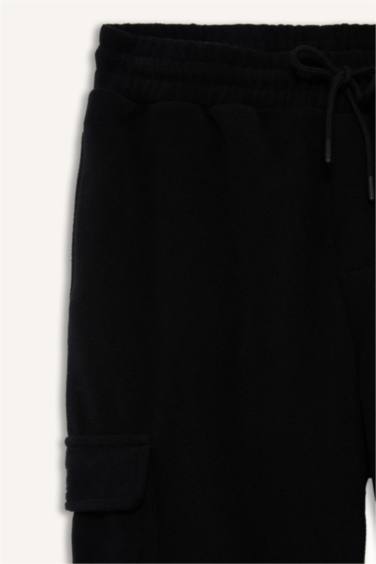 Regular Fit Drawstring Waist Fleece Cargo Sweatpants