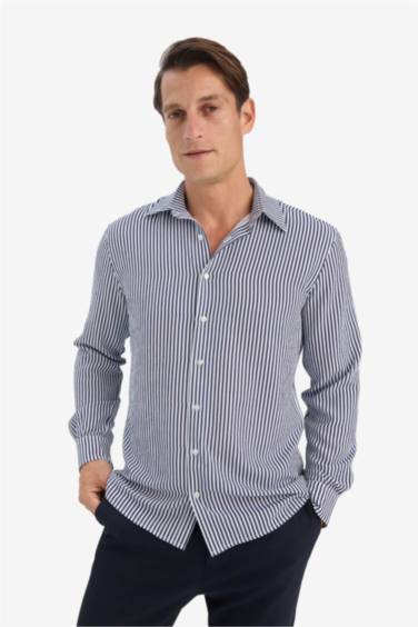 Chemise à manches longues en tissu froissé Coupe modern fit