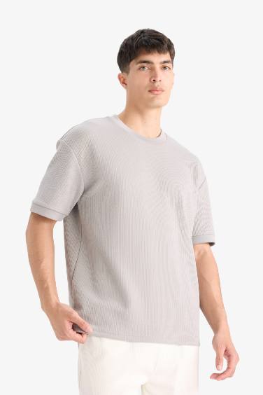 Oversize Fit Crew Neck Short Sleeve T-Shirt