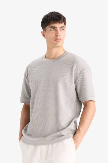 Oversize Fit Crew Neck Short Sleeve T-Shirt