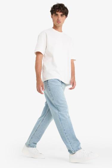 Pantalon Jean baggy à jambes droites