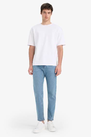 بنطلون جينز سليم فيت برجل عادي